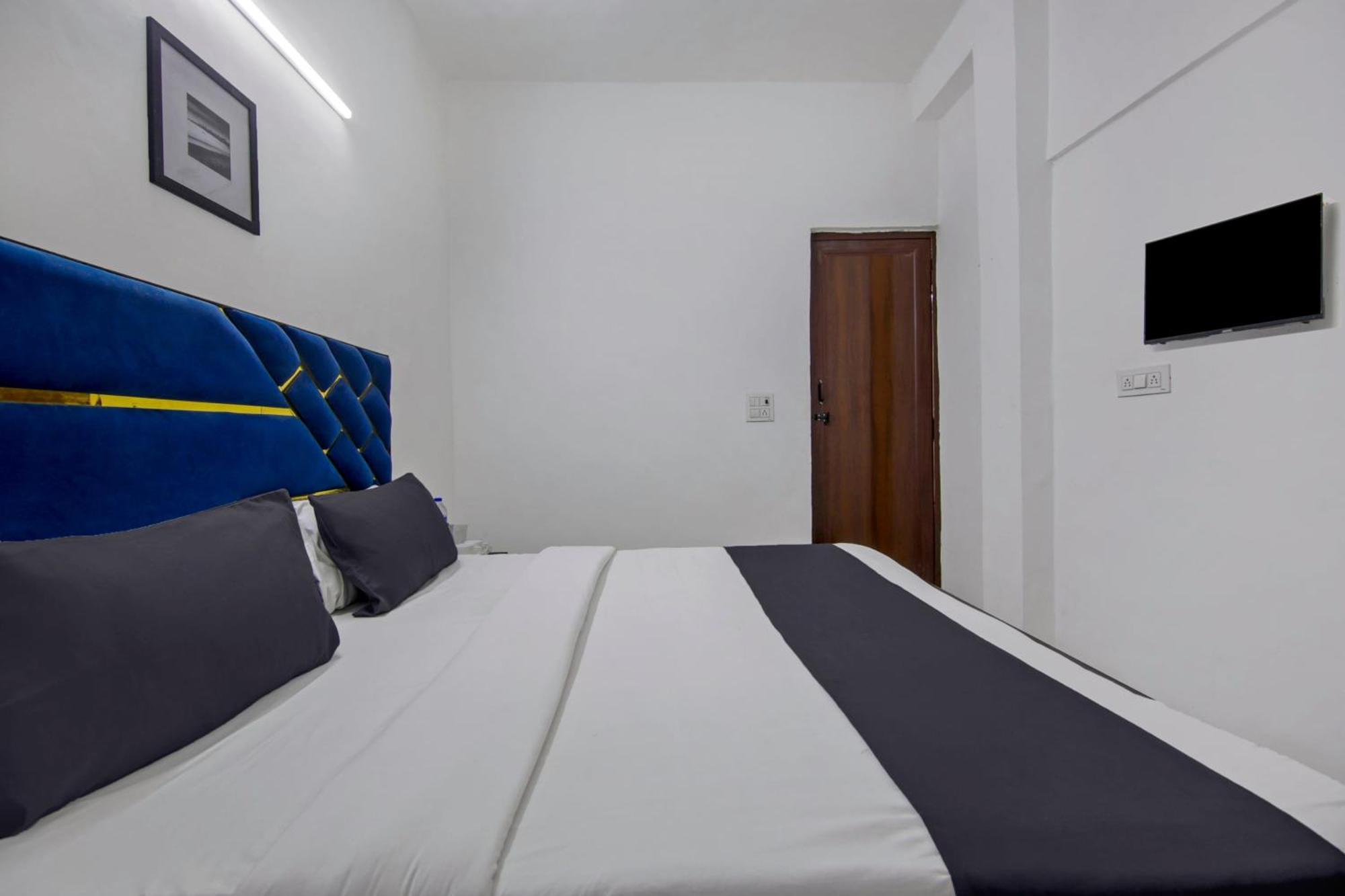 Hotel O Relax Inn Нью-Дели Экстерьер фото